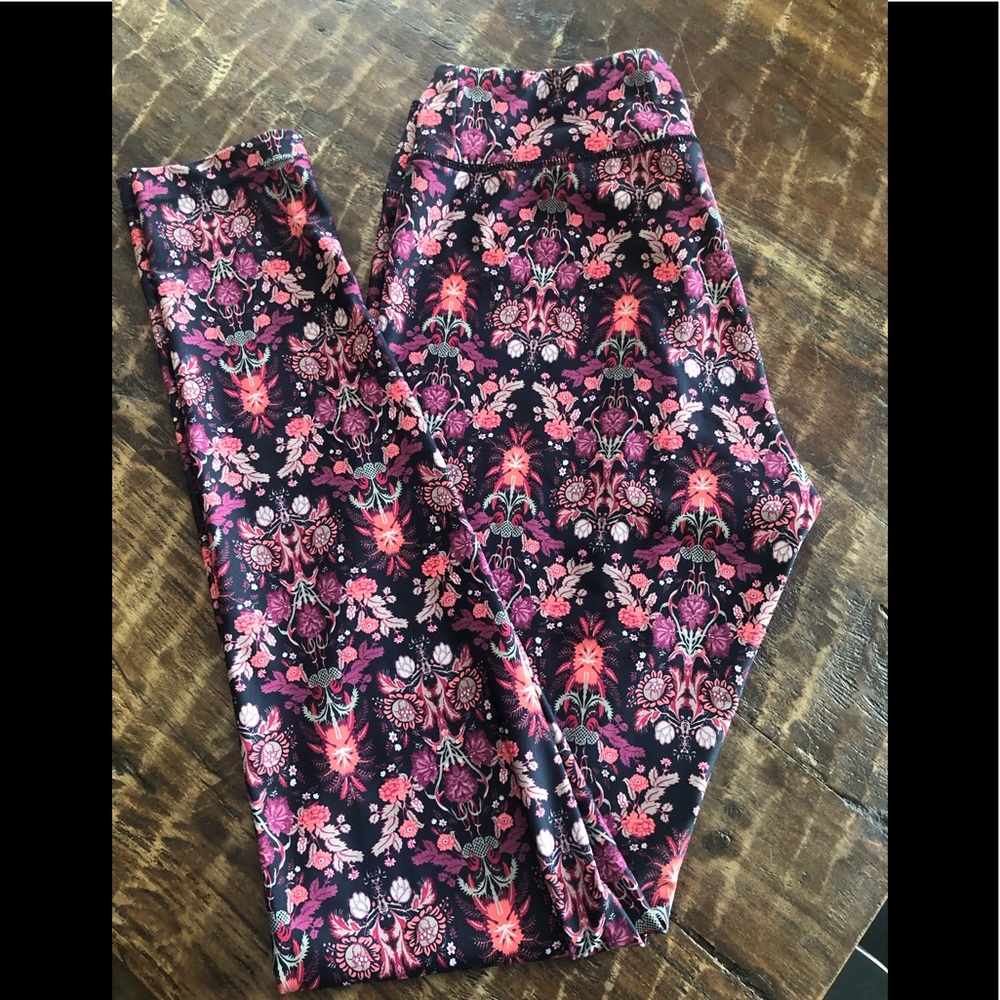 Kira Grace leggings Lululemon Alo Nike sport yoga
